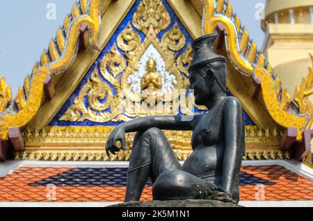 Un gros plan de la figure Hermit dans le Temple du Bouddha d'Émeraude Banque D'Images