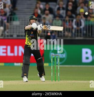 Stade Optus, Perth, Austraila. 9th octobre 2022. T20 international cricket Australie contre l'Angleterre; David Warner de l'Australie joue plus de points Credit: Action plus Sports/Alamy Live News Banque D'Images