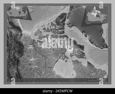 Nunavut, territoire du Canada. Carte d'altitude en niveaux de gris avec lacs et rivières. Lieux et noms des principales villes de la région. Emplacement auxiliaire d'angle Banque D'Images