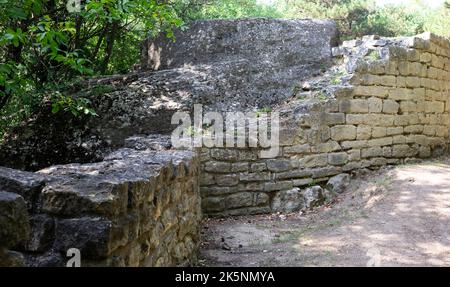 Madara Horseman, un grand relief rocheux médiéval de début sculpté sur le plateau de Madara à l'est de Shumen dans le nord-est de la Bulgarie, près du village de Madara Banque D'Images