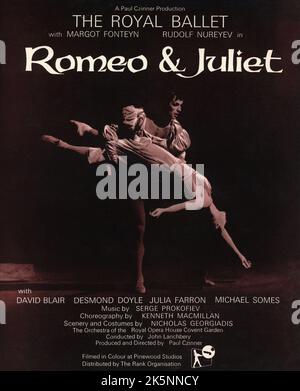 Le Ballet royal avec MARGOT FONTEYN et RUDOLF NUREYEV en ROMÉO ET JULIETTE 1966 réalisateur / producteur PAUL CZINNER musique Serge Prokofiev chorégraphie Kenneth MacMillan Poetic films / The Rank Organisation Banque D'Images