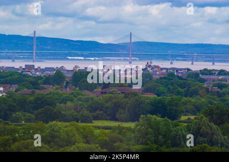 Vue depuis l'autoroute M5 vers le pont Prince of Wales, Portisead et le pays de Galles. Rivière Severn-la plus longue rivière de Grande-Bretagne.juin 2022 Banque D'Images