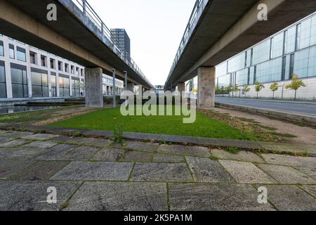 Copenhague, Danemark. Octobre 2022. Vue sur la ligne de métro surélevée dans le centre-ville Banque D'Images