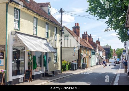 Boutiques et cottages d'époque, Bell Street, Sawbridgeworth, Hertfordshire, Angleterre, Royaume-Uni Banque D'Images