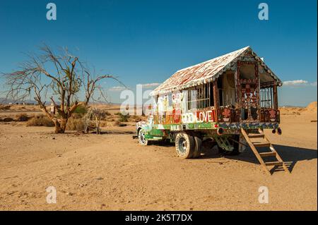 La montagne du salut est un environnement visionnaire à flanc de colline près de Slab City dans le désert californien du comté impérial créé par Leonard Knight Banque D'Images