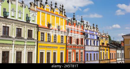 Panorama des maisons colorées sur la place du marché à Zamosc, Pologne Banque D'Images