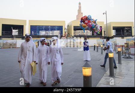 2022-10-08 17:12:10 photo prise le 08 octobre 2022. Vue générale des travaux de construction dans une zone de fan à Doha - Qatar. En avance sur la compétition de football de la coupe du monde de la FIFA 2022 au Qatar. pays-bas hors - belgique hors Banque D'Images