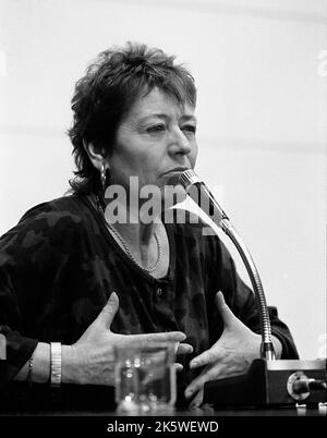 LA VIEILLE FILLE - Annie Girardot Philippe Noiret - Diapositive De