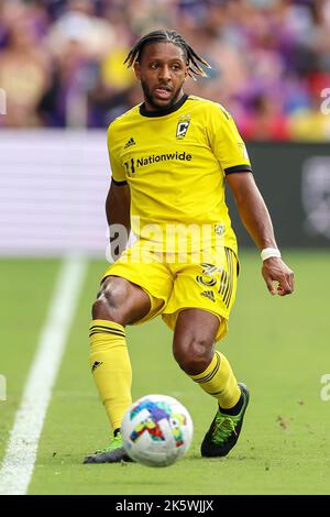 9 octobre 2022: Le défenseur de l'équipage de Columbus STEVEN MOREIRA (31) met en place une pièce lors du match de football de la ville d'Orlando contre l'équipage de Columbus au stade Exploria à Orlando, FL sur 9 octobre 2022. (Image de crédit : © Cory Knowlton/ZUMA Press Wire) Banque D'Images