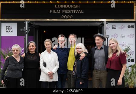 Casting et équipage avec Charlotte Rampling à la première britannique de Juniper, Everyman Cinema, Edinburgh International film Festival 2022 Banque D'Images