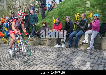 Le Tour de Flandre 2008, Belguim. Muur van Geraardsbergen. Banque D'Images