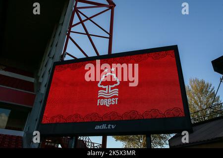 Nottingham, Royaume-Uni. 10th octobre 2022. Grand écran TV à la City Ground pendant le match Premier League Nottingham Forest vs Aston Villa à City Ground, Nottingham, Royaume-Uni, 10th octobre 2022 (photo de Gareth Evans/News Images) à Nottingham, Royaume-Uni le 10/10/2022. (Photo de Gareth Evans/News Images/Sipa USA) Credit: SIPA USA/Alay Live News Banque D'Images