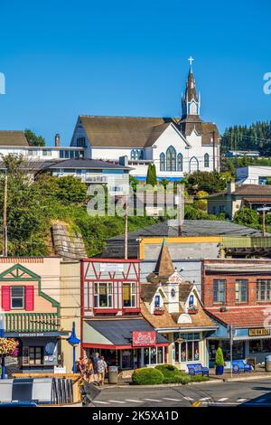 Vue panoramique sur la rue de Poulsbo, comté de Kitsap, Washington, États-Unis Banque D'Images