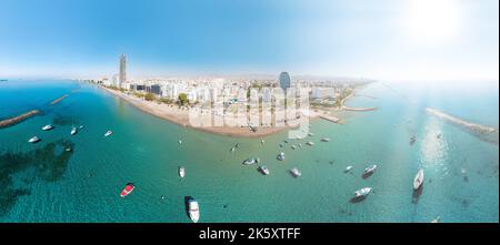 Vue panoramique aérienne de Limassol, Chypre Banque D'Images