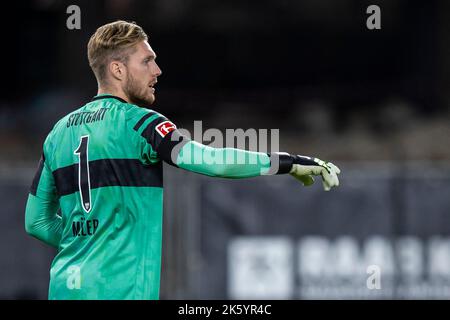 Stuttgart, Allemagne. 09th octobre 2022. Football: Bundesliga, VfB Stuttgart - 1. FC Union Berlin, Matchday 9, Mercedes-Benz Arena. Le gardien de but de Stuttgart Florian Müller gestes. Credit: Tom Weller/dpa - Nutzung nur nach schriftlicher Vereinbarung mit der dpa/Alay Live News Banque D'Images