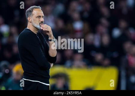 Stuttgart, Allemagne. 09th octobre 2022. Football: Bundesliga, VfB Stuttgart - 1. FC Union Berlin, Matchday 9, Mercedes-Benz Arena. L'entraîneur de Stuttgart Pellegrino Matarazzo réagit dans le match. Credit: Tom Weller/dpa - Nutzung nur nach schriftlicher Vereinbarung mit der dpa/Alay Live News Banque D'Images
