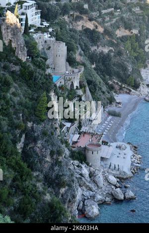 Conca dei Marini - Scorcio della marina dal belvedere di via Pistello Banque D'Images