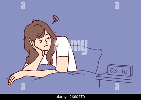 Femme fatiguée s'asseoir dans le lit regarder l'alarme sonner souffrent de fatigue et d'épuisement. Exténuée lutte de femme avec l'insomnie incapable de dormir la nuit. Illustration vectorielle. Illustration de Vecteur