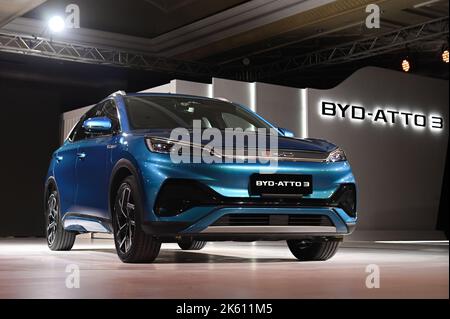 New Delhi, Delhi, Inde. 11th octobre 2022. Un BYD Atto 3 EV est affiché lors de son lancement à New Delhi. (Credit image: © Kabir Jhangiani/ZUMA Press Wire) Credit: ZUMA Press, Inc./Alamy Live News Banque D'Images