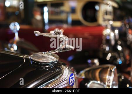 Décoration de capot pour femme volante de Buick sur une voiture américaine rétro. Banque D'Images