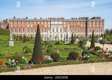 Le jardin privé à Hampton court Palace, Richmond upon Thames, Londres, Angleterre Royaume-Uni Banque D'Images