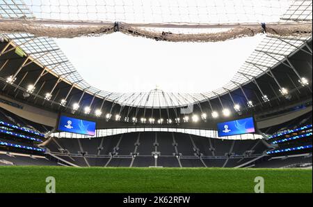 Londres, Royaume-Uni. 11th octobre 2022. Football: Ligue des Champions, avant le match Tottenham Hotspur - Eintracht Frankfurt, groupe de stade, groupe D, match 4 au stade Tottenham Hotspur. Le stade vide de Tottenham Hotspur. Credit: Arne Dedert/dpa/Alay Live News Banque D'Images