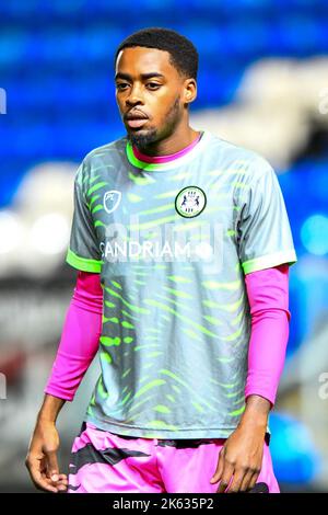 Peterborough, Royaume-Uni. 11th octobre 2022. Reece Brown (29 Forest Green Rovers) s'échauffe lors du match de la Sky Bet League 1 entre Peterborough et Forest Green Rovers à London Road, Peterborough, le mardi 11th octobre 2022. (Crédit : Kevin Hodgson | ACTUALITÉS MI) crédit : ACTUALITÉS MI et sport /Actualités Alay Live Banque D'Images