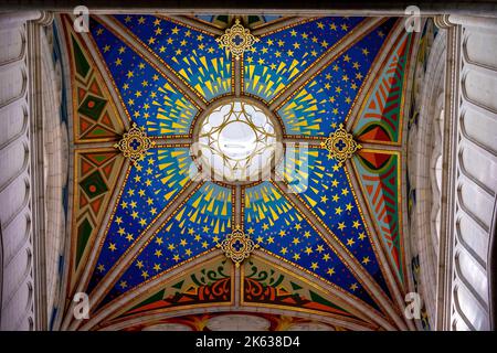Détail du plafond de la cathédrale d'Almudena, Madrid, Espagne Banque D'Images