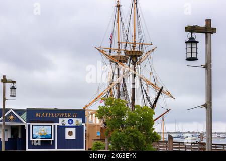 Plymouth, Massachusetts, Etats-Unis - 12 septembre 2022 : quai Mayflower II dans le port de Plymouth. Banque D'Images