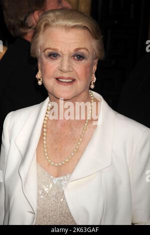 NEW YORK - 07 JUIN : l'actrice Angela Lansbury participe aux Tony Awards annuels 63rd au radio City Music Hall de 7 juin 2009 à New York. Les gens; Angela Lansbury Banque D'Images