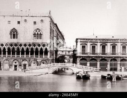 C.1890 Italie Venise Venise - Palais des Doges et Pont des Soupirs Banque D'Images