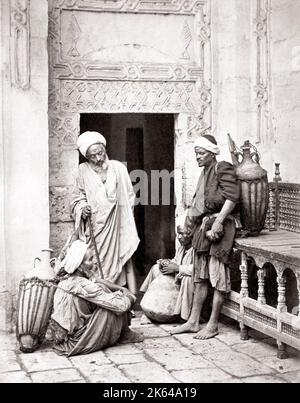 Groupe de porteurs d'eau, Le Caire, Égypte, c.1880 . Banque D'Images