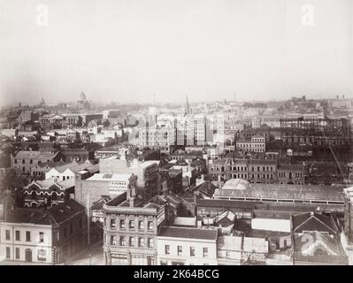 Photographie du XIXe siècle : vue sur le centre-ville, considérée comme Melbourne, Australie, image c.1890 Banque D'Images