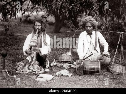 Musiciens, charmeurs, probablement l'Inde, c.1890 Banque D'Images