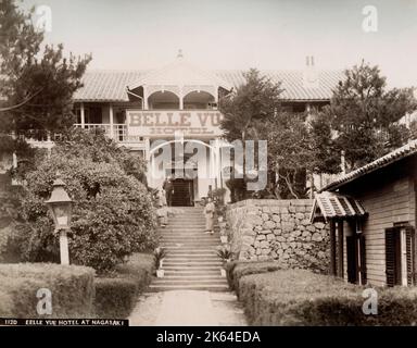 Photo d'époque du XIXe siècle : hôtel Belle vue à Nagasaki, Japon, vers 1890 Banque D'Images