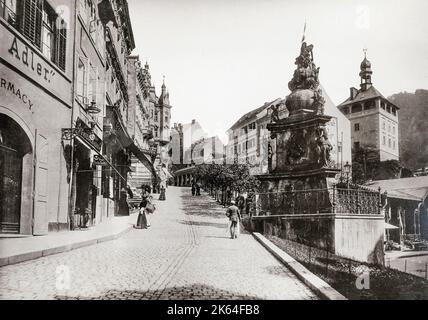 Photographie du XIXe siècle - Karlsbad, Karlovy Vary, République Tchèque Schlossberg, vue sur la rue, rue pavée Banque D'Images