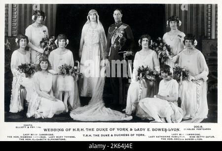 Le mariage du duc d'York et de Lady Elizabeth Bowes-Lyon (le futur roi George VI et la reine Elizabeth - elle-même plus tard la reine mère) - photographiés avec des demoiselles d'honneur - se sont mariés à l'abbaye de Westminster le 26 avril 1923 Banque D'Images