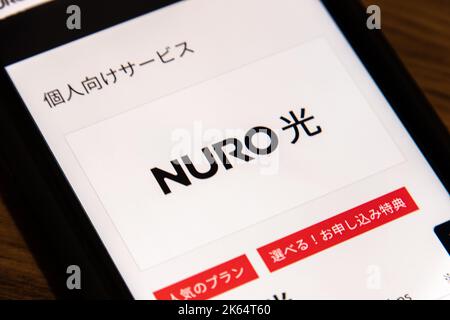 Vancouver, CANADA - octobre 11 2022 : logo en gros plan de NURO Hikari, un fournisseur d'accès Internet à fibre optique japonais fourni par SONY Group, sur son site Web sur un iPhone. Banque D'Images