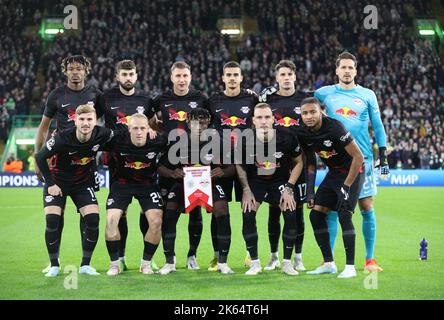 Glasgow, Royaume-Uni. 12th octobre 2022. Football: Ligue des Champions, Celtic Glasgow - RB Leipzig, Groupe de stade, Groupe F, Matsday 4 au Celtic Park: Les joueurs de RB Leipzig se réunissent avant le match. Credit: Jan Woitas/dpa/Alay Live News Banque D'Images