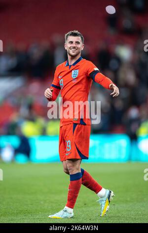 Mason Mount d'Angleterre applaudit la foule après le match de l'UEFA Nations League entre l'Angleterre et l'Allemagne au stade Wembley, à Londres, le lundi 26th septembre 2022. (Credit: Pat Scaasi | MI News) Credit: MI News & Sport /Alay Live News Banque D'Images