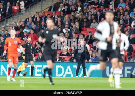 Hans-Dieter Flick, directeur de l'Allemagne, suit le match de l'UEFA Nations League entre l'Angleterre et l'Allemagne au stade Wembley, à Londres, le lundi 26th septembre 2022. (Credit: Pat Scaasi | MI News) Credit: MI News & Sport /Alay Live News Banque D'Images