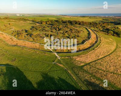 Une vue aérienne en automne du fort Iron Age de Cissbury Ring près de Findon, West Sussex, Angleterre, Royaume-Uni Banque D'Images