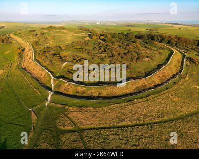 Une vue aérienne en automne du fort Iron Age de Cissbury Ring près de Findon, West Sussex, Angleterre, Royaume-Uni Banque D'Images