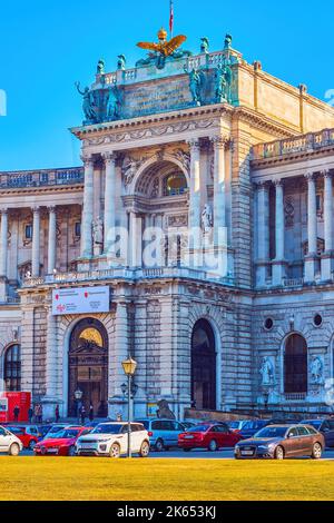 VIENNE, AUTRICHE - 17 FÉVRIER 2019 : Hofburg le balcon de l'aile Neue Burg du palais Hofburg, sur 17 février à Vienne, Autriche Banque D'Images