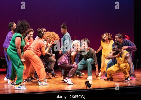 New York, États-Unis. 11th octobre 2022. La compagnie LaTasha joue le Jazz Continuum lors de la répétition de la robe au Joyce Theatre de New York sur 11 octobre 2022. (Photo de Lev Radin/Sipa USA) crédit: SIPA USA/Alay Live News Banque D'Images