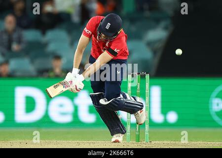 Dawid Malan d'Angleterre est vu pendant le Dettol T20I série 2 de 3 Match Australie contre l'Angleterre à Manuka Oval, Canberra, Australie, 12th octobre 2022 (photo par Patrick Hoelscher/News Images) Banque D'Images