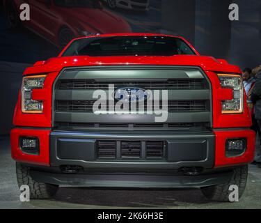 DETROIT, MI/USA - JANVIER 13 : le camion Ford F150 FX4 2014 est annoncé au salon international de l'auto nord-américain (NAIAS). Banque D'Images