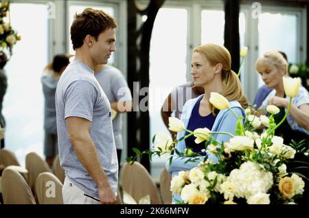 SEANN WILLIAM SCOTT, JANUARY JONES, AMERICAN WEDDING, 2003 Banque D'Images