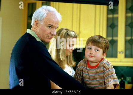 STEVE MARTIN, KIMBERLY J. BROWN, Angus T. JONES, BRINGING DOWN THE HOUSE, 2003 Banque D'Images