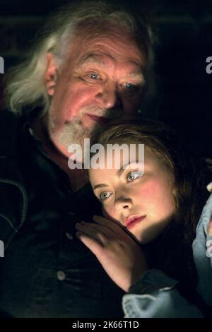 JOSS ACKLAND, CHARLOTTE CHURCH, J'y serai, 2003 Banque D'Images